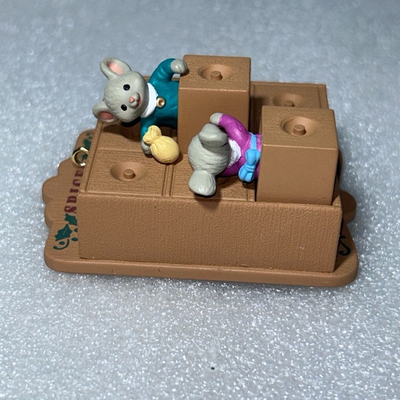 Sister To Sister Christmas Ornament - Picture 5 of 6